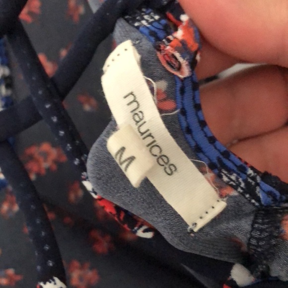 Floral Dress in a size Medium with back and angular detailing - Picture 4 of 9